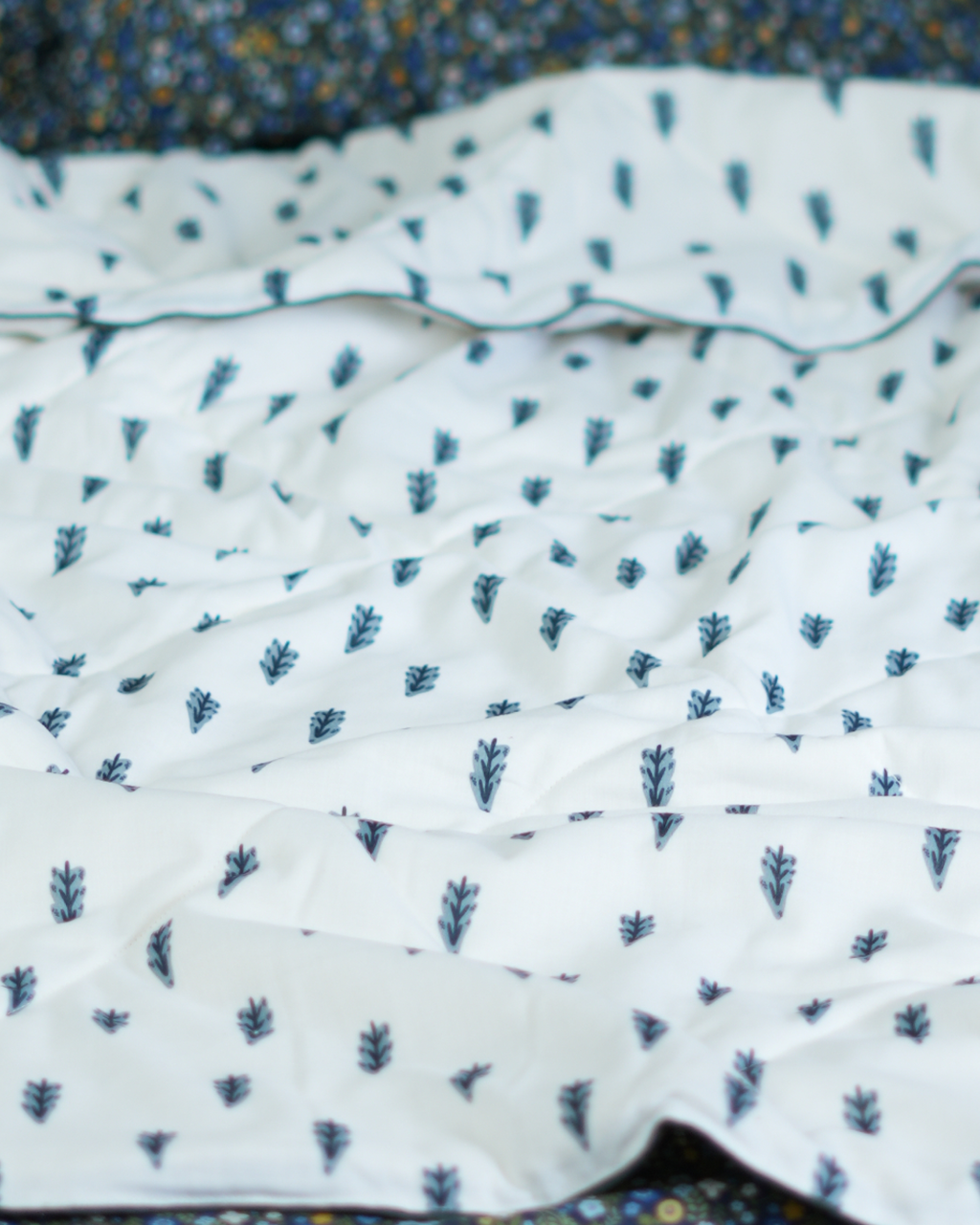 Deep Gove Swiss Cotton Quilt