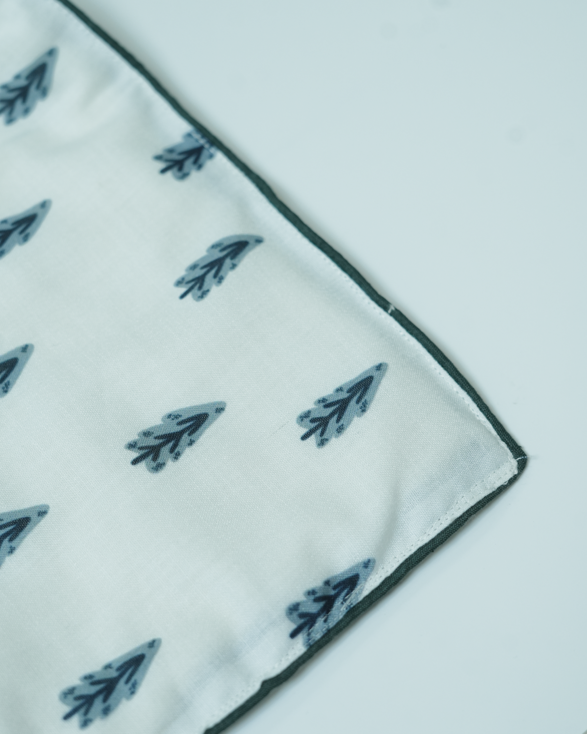 Deep Gove Swiss Cotton Quilt